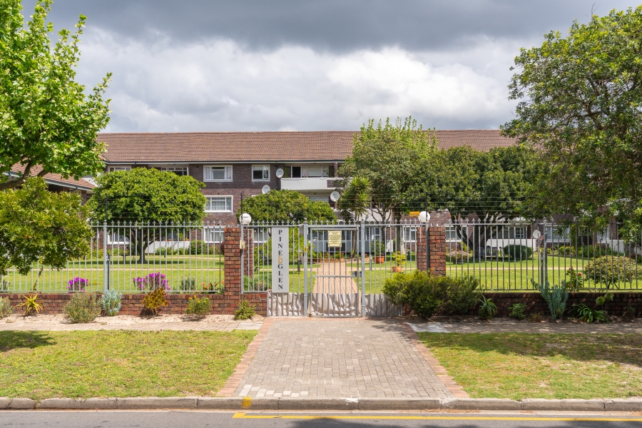 1 Bedroom Property for Sale in Pinelands Western Cape